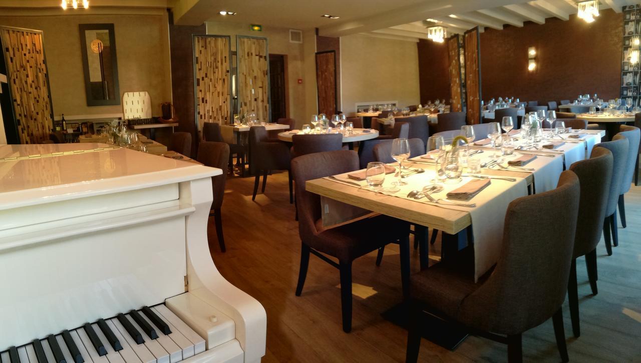 Hotel-Restaurant Le Sorgia ベルガルド・シュル・ヴァルスリーヌ エクステリア 写真